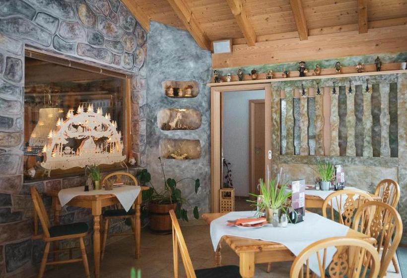 ユースホステル Gaststätte Und Pension Zum Torfstich