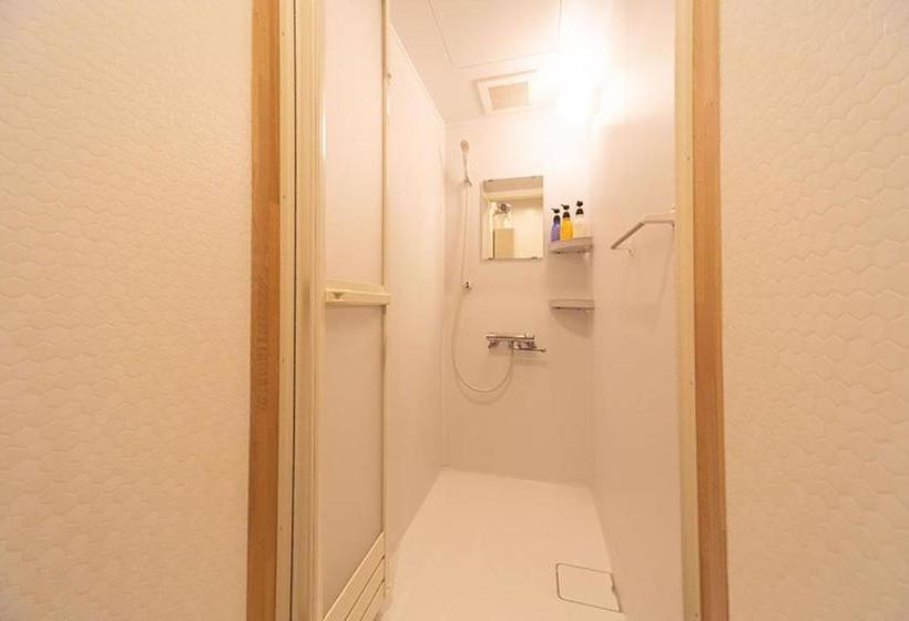 הוסטל Guesthouse Nibutani Yanto