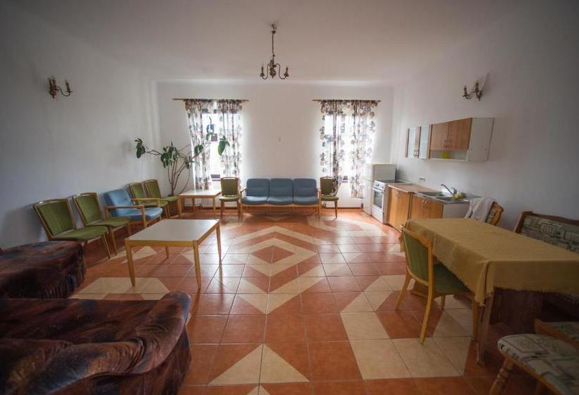 הוסטל Jugendzentrum Seligstadt