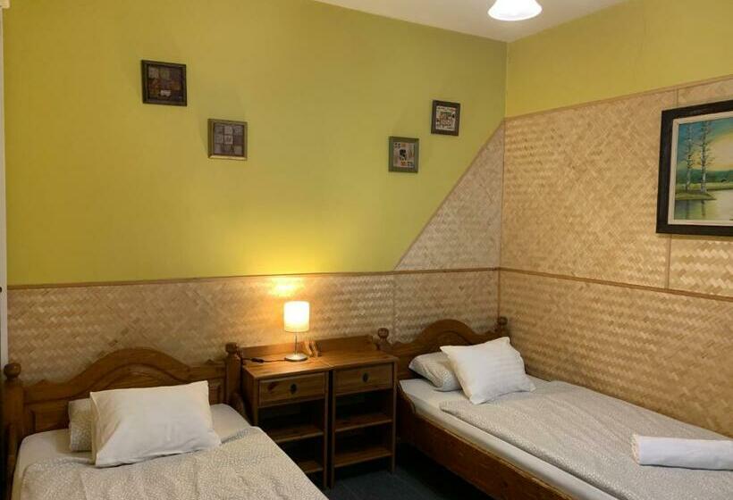 הוסטל Miller S Inn Panzió és étterem