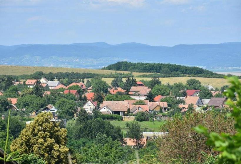 הוסטל Miller S Inn Panzió és étterem