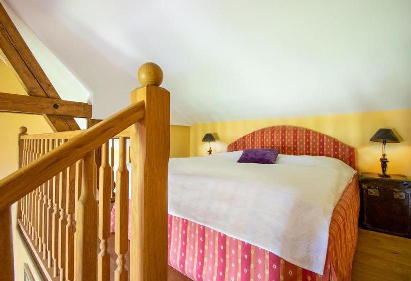 הוסטל Schlossgasthof & Hotel Rosenburg