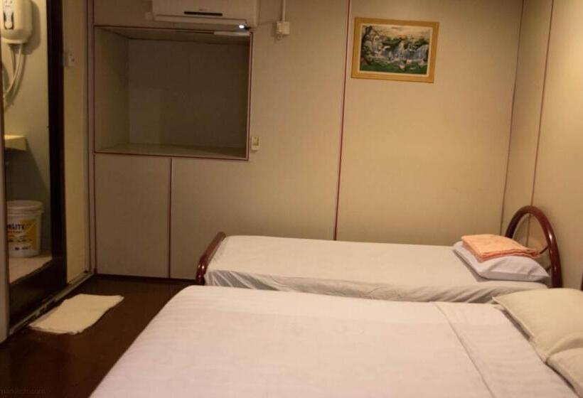 הוסטל Sealion Pulau Ketam Inn