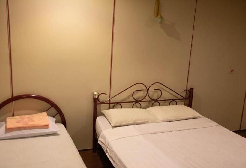 הוסטל Sealion Pulau Ketam Inn