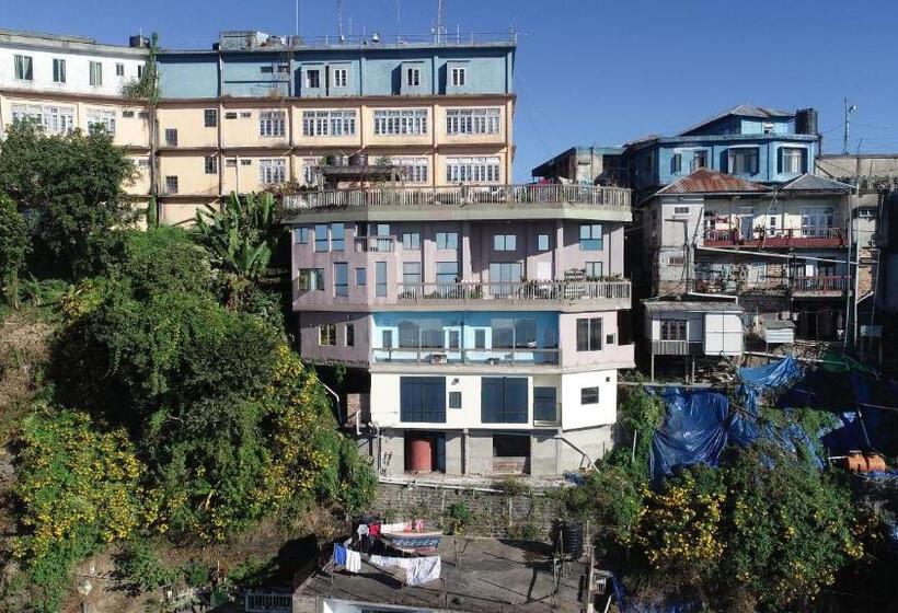 Bed and Breakfast Aizawl