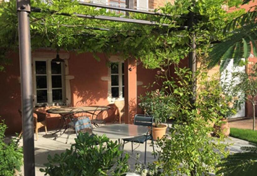 مبيت وإفطار La Petite Madeleine   Chambre D Hôtes & Spa