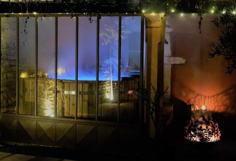 مبيت وإفطار La Petite Madeleine   Chambre D Hôtes & Spa