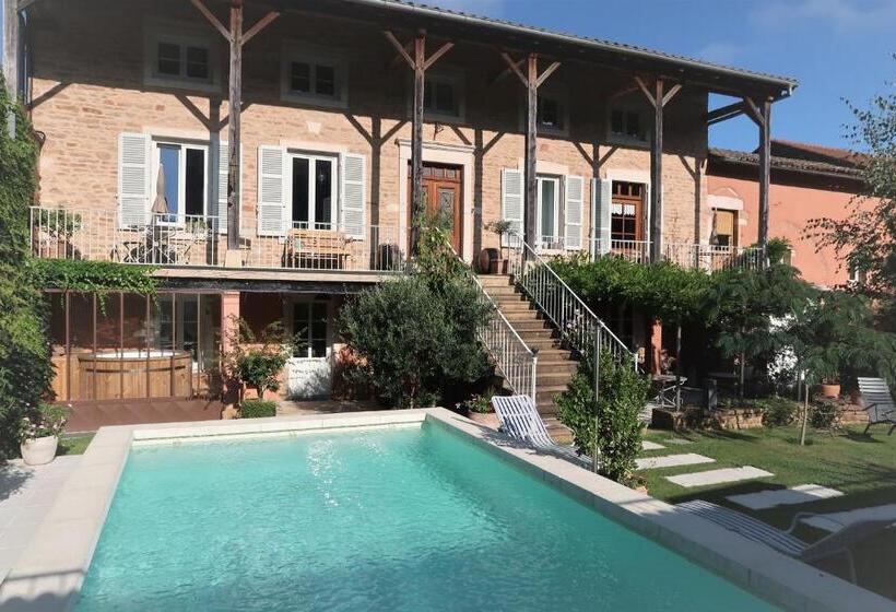 مبيت وإفطار La Petite Madeleine   Chambre D Hôtes & Spa