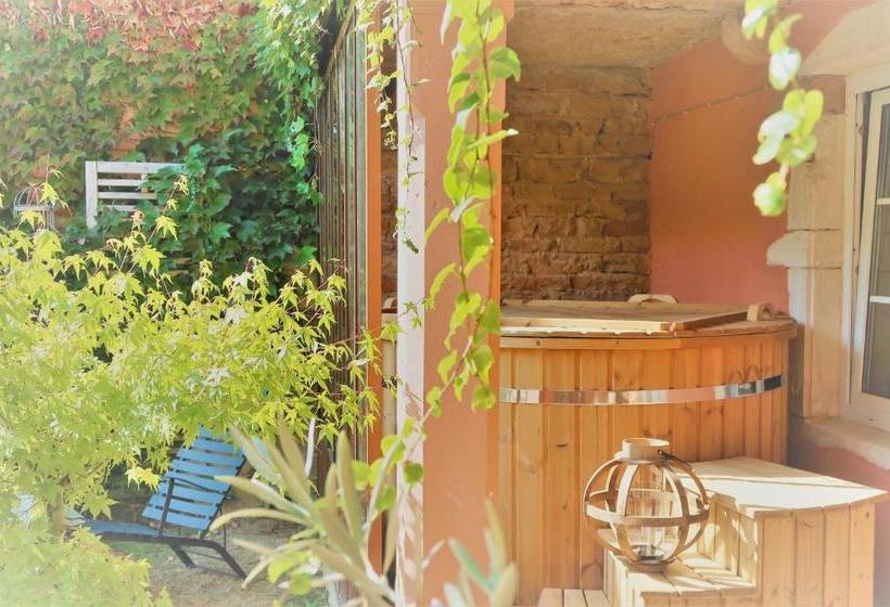 민박 La Petite Madeleine   Chambre D Hôtes & Spa