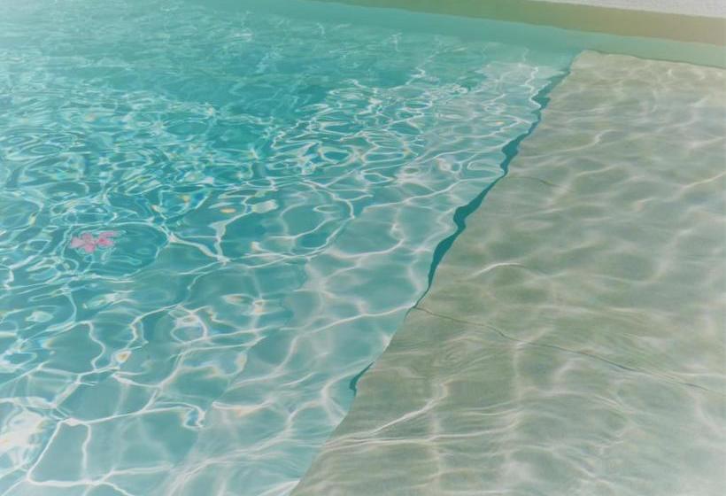 مبيت وإفطار La Petite Madeleine   Chambre D Hôtes & Spa