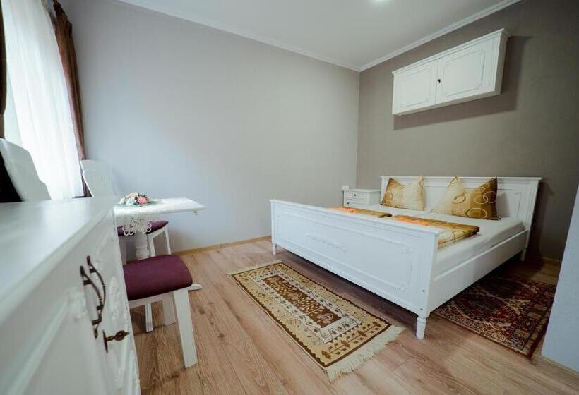 Bed and Breakfast Nagy Homoród étterem és Panzió