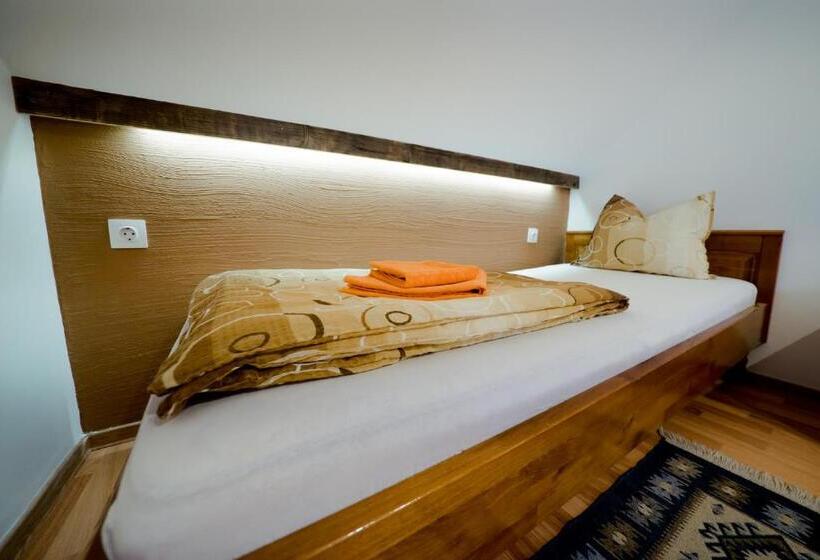 Bed and Breakfast Nagy Homoród étterem és Panzió