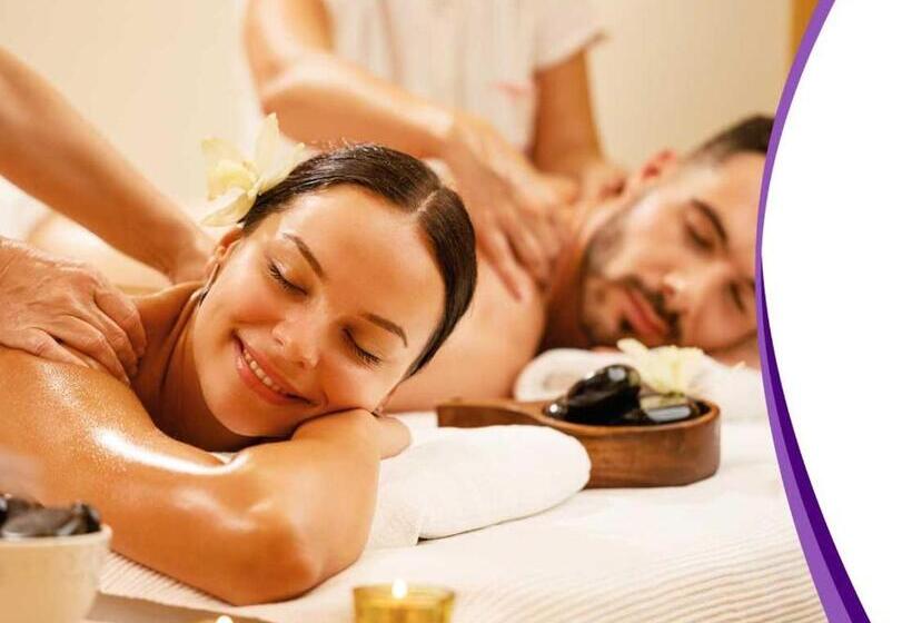 Domaine De Lescout Chambres & Gîtes Spapiscine