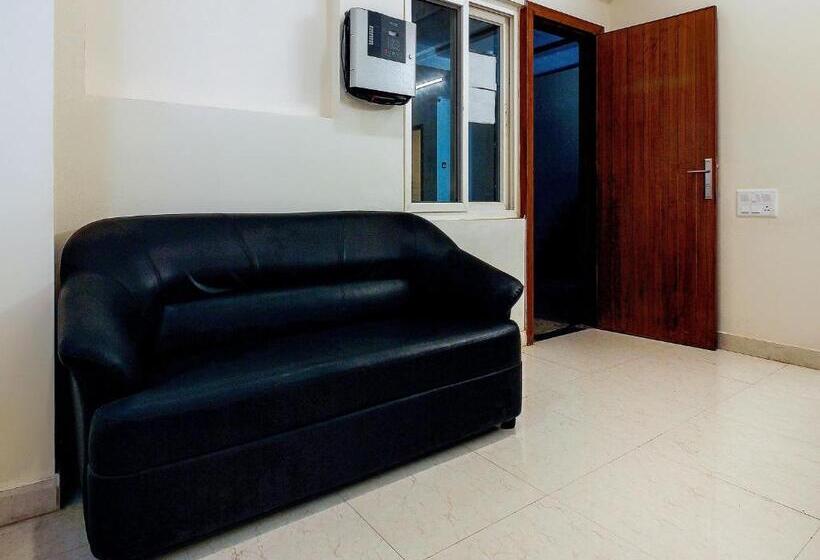 Flagship 35993 Starhood Hotels