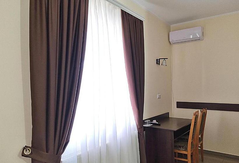 酒店 готель валерія