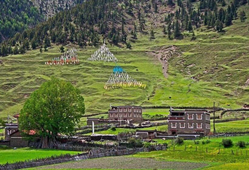 Hotel 7days Inn Garze Kangding Xinduqiao Branch