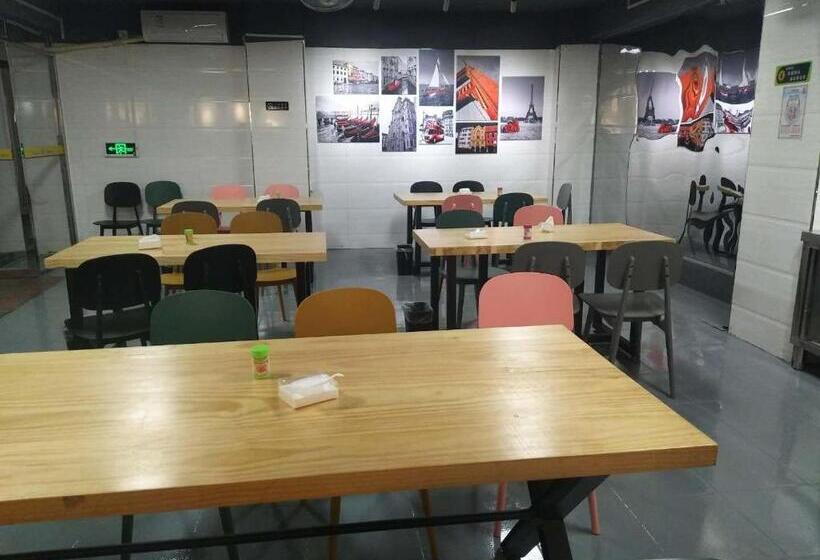 Отель 7days Inn Quanzhou Dehua Cidu Avenue Branch