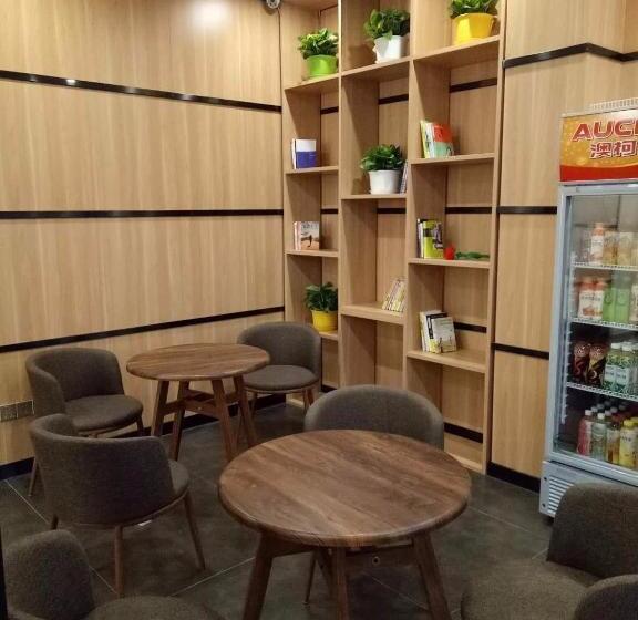 호텔 7days Premium Heihe Nenjiang County Keyun Station Branch