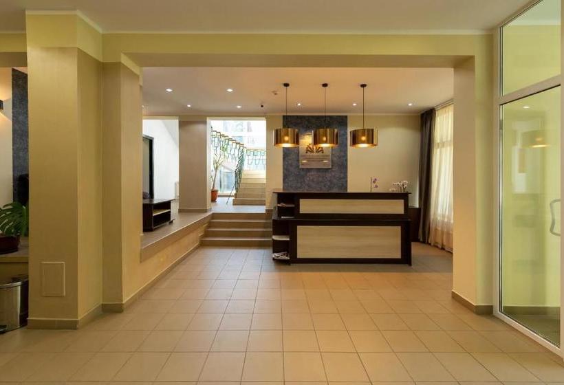 ホテル Arcus Education Center