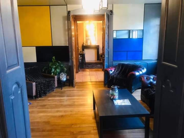 호텔 Aux Berges De Sambre