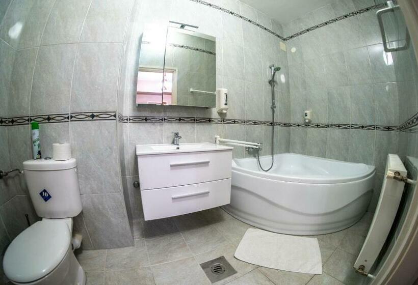 בית מלון כפרי Dzsungel