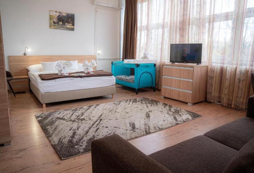 בית מלון כפרי Dzsungel