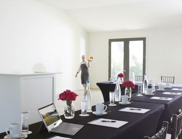 בית מלון כפרי High Hill Farm