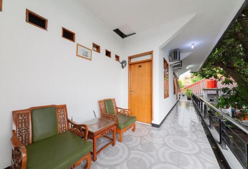 酒店 House Of M Bogor Mitra Reddoorz