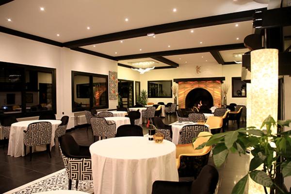 Отель Hôtel Du Barry Resort & Spa