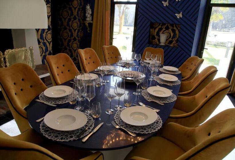 Отель Hôtel Du Barry Resort & Spa