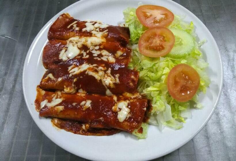 ホテル Jiménez Plaza