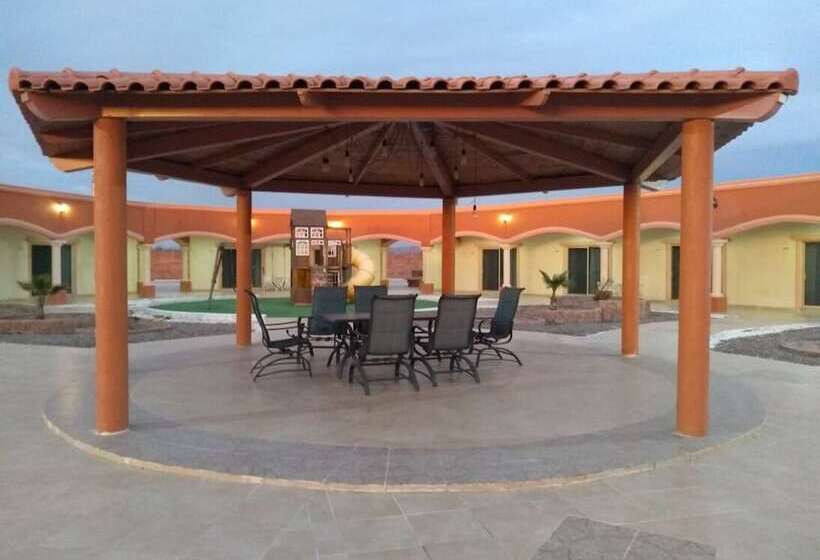 ホテル Jiménez Plaza