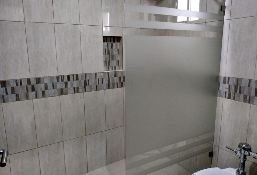 ホテル Jiménez Plaza