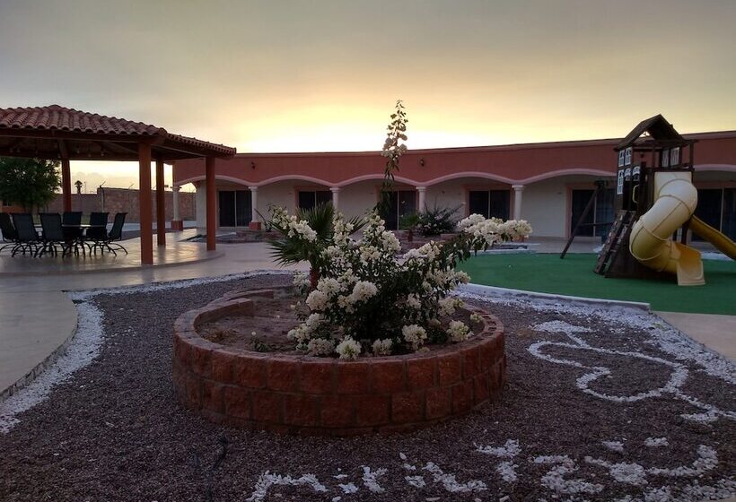 ホテル Jiménez Plaza