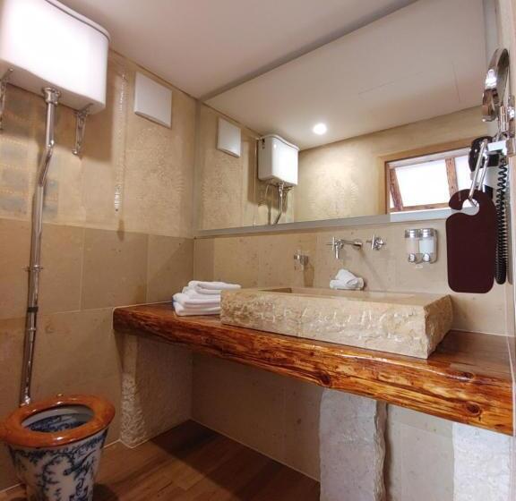 בית מלון כפרי Landgasthof Roderis