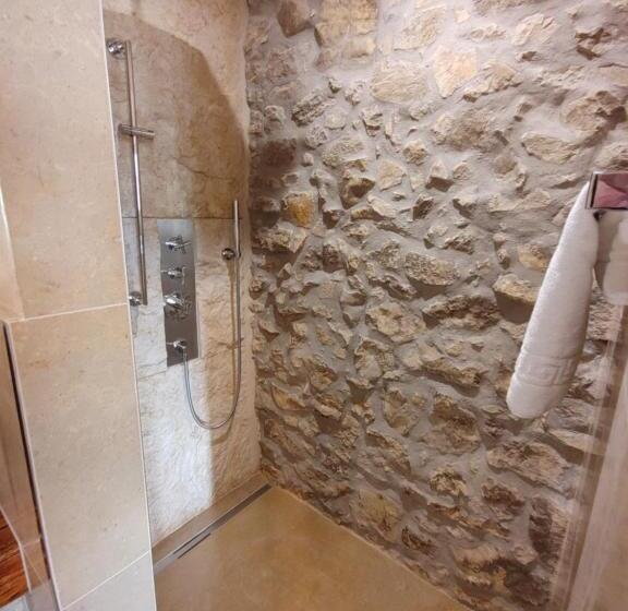 בית מלון כפרי Landgasthof Roderis