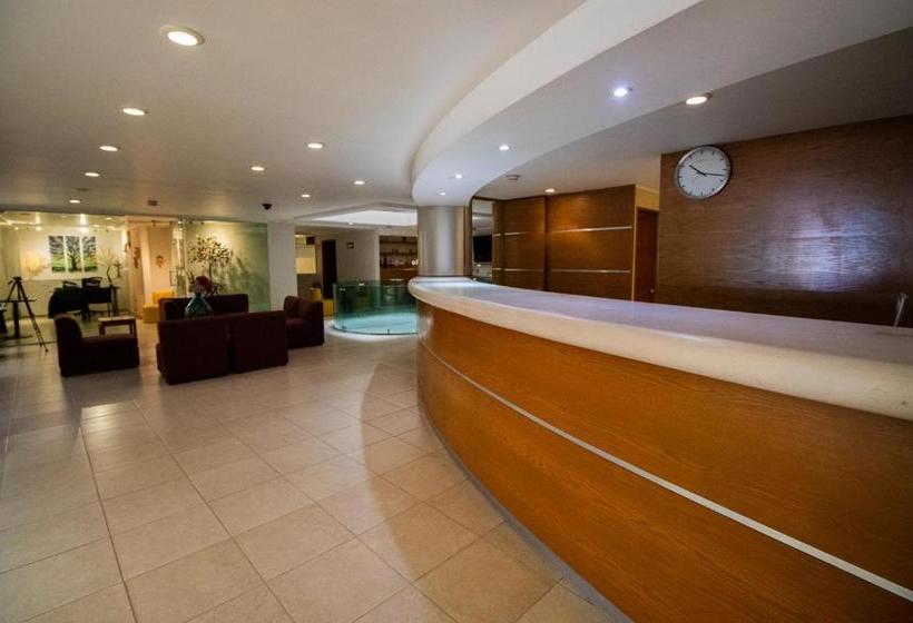 فندق María Isabel