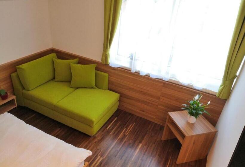 ホテル Mauernböck