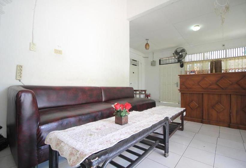 فندق Oyo 2014 Wisma Zahra