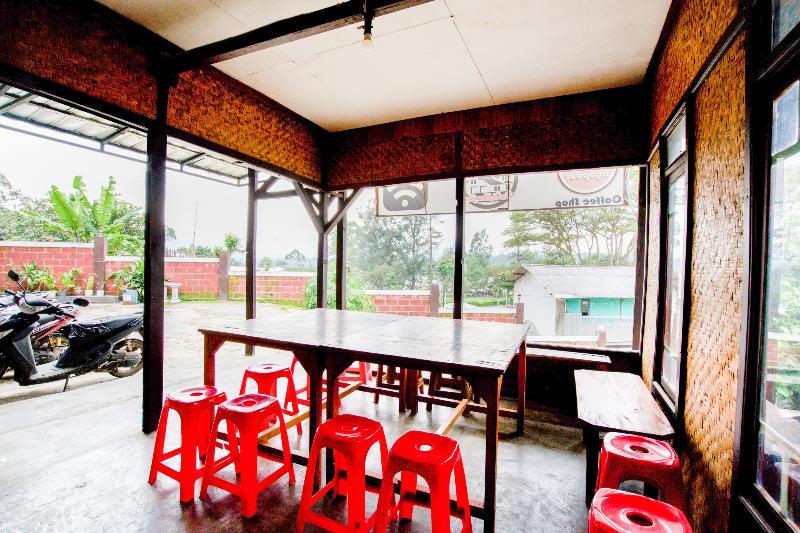 Отель Oyo 2961 Artana Bed & Breakfast