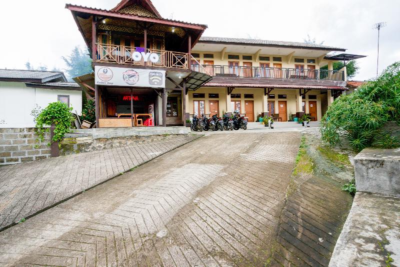 Отель Oyo 2961 Artana Bed & Breakfast