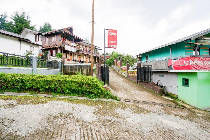 Отель Oyo 2961 Artana Bed & Breakfast