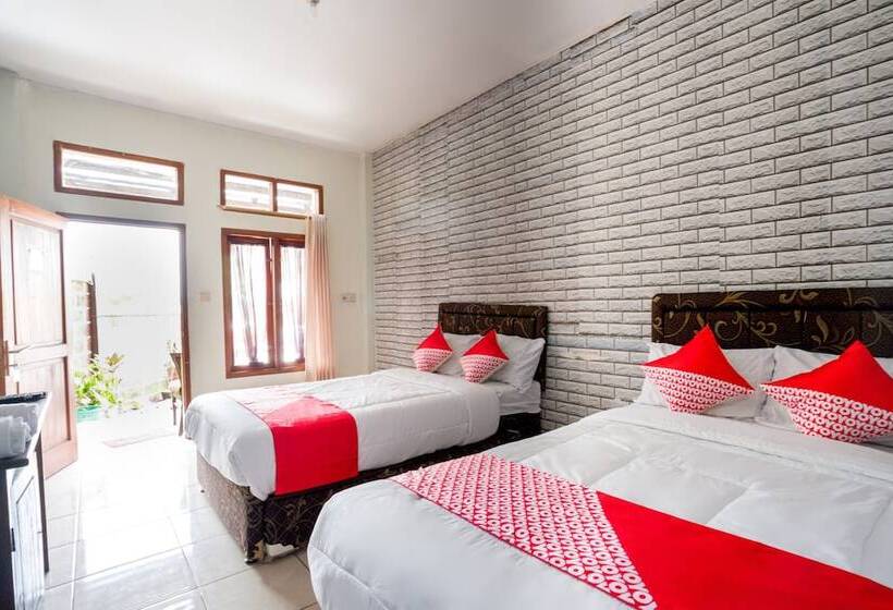 Отель Oyo 2961 Artana Bed & Breakfast