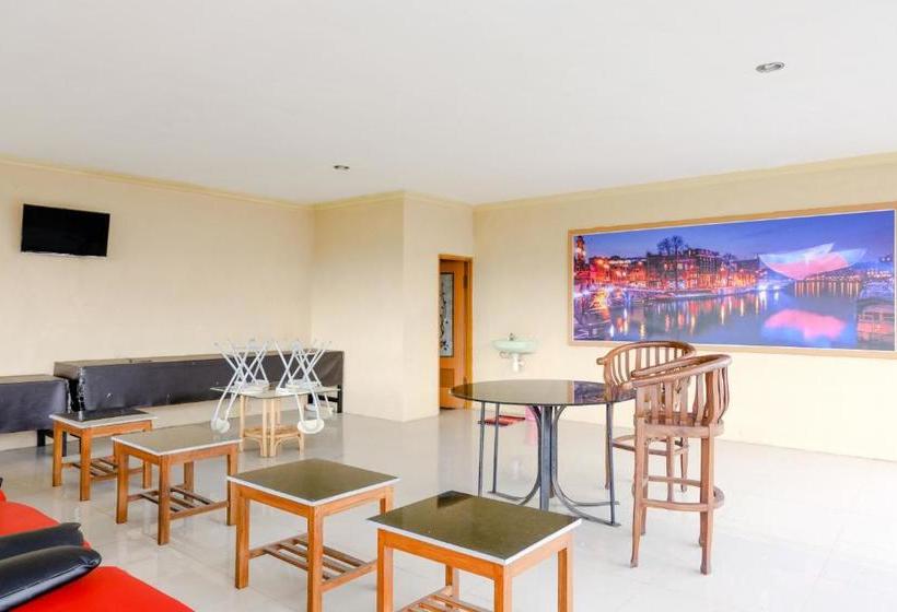 בית מלון כפרי Oyo 2966  Atriaz