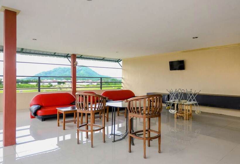 בית מלון כפרי Oyo 2966  Atriaz