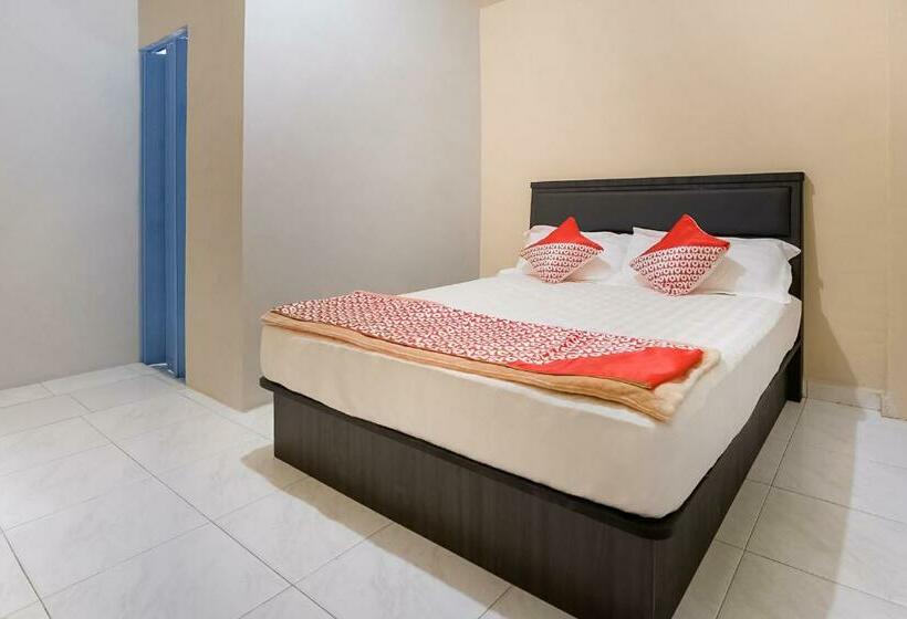 فندق Oyo 3212 Coffee Jodoh Homestay
