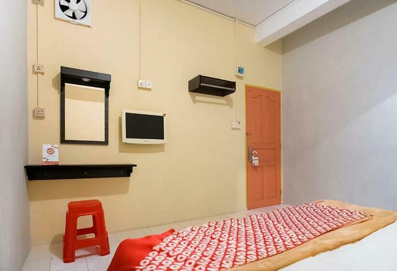 فندق Oyo 3212 Coffee Jodoh Homestay