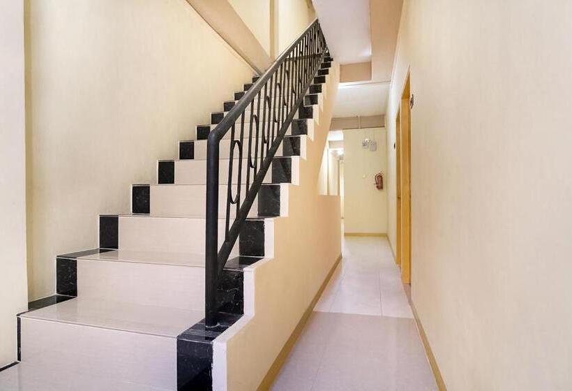 فندق Oyo 3212 Coffee Jodoh Homestay