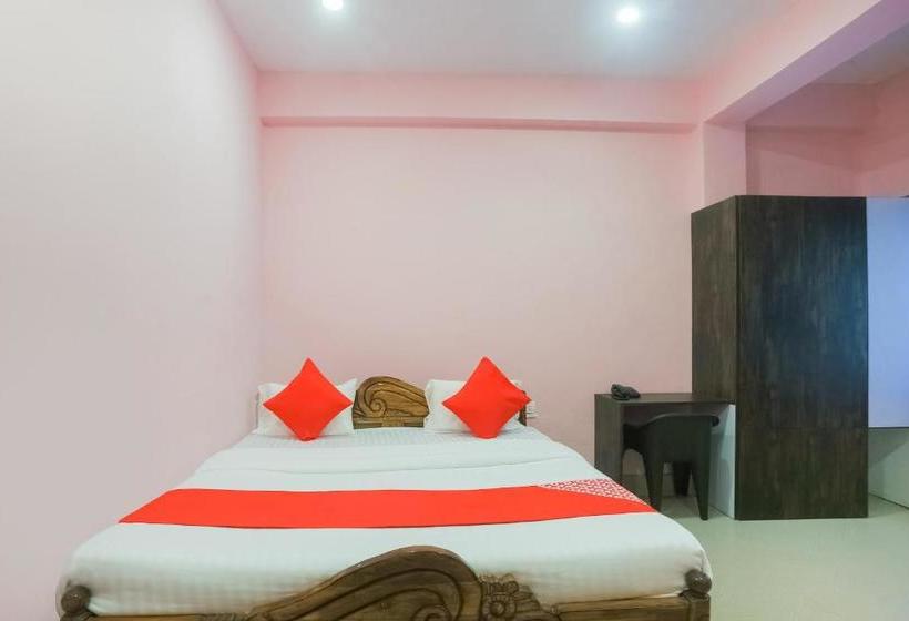 فندق Oyo 62253 Swayamsiddha Continental