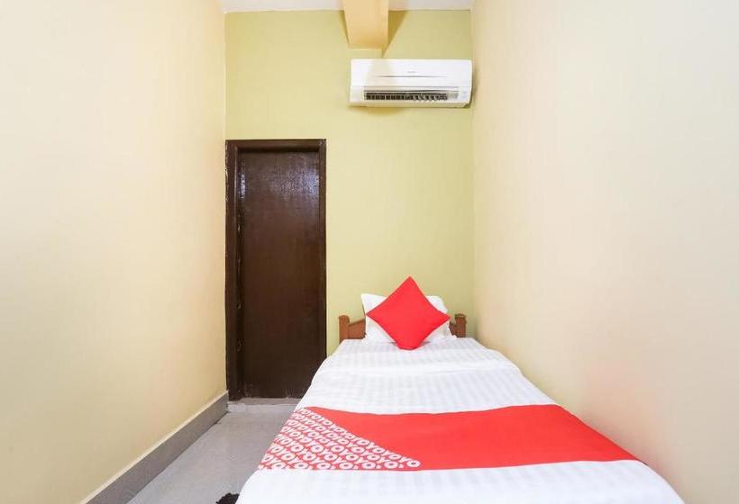 فندق Oyo 62253 Swayamsiddha Continental